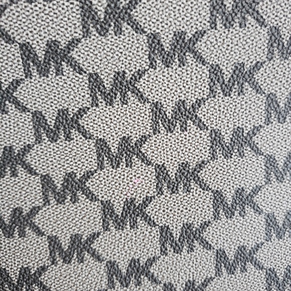 $$Final Sale$$ Michael Kors Large Mercer Tote - Picture 6 of 7